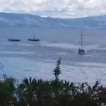 伯顿汽车旅馆 *